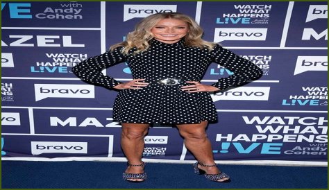 Kelly Ripa showcases unbelievably toned legs in daring photo you'll want to see