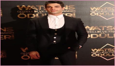 Sukru Ozyildiz Biography, Age, Girlfriend, Family, Wife, Dramas